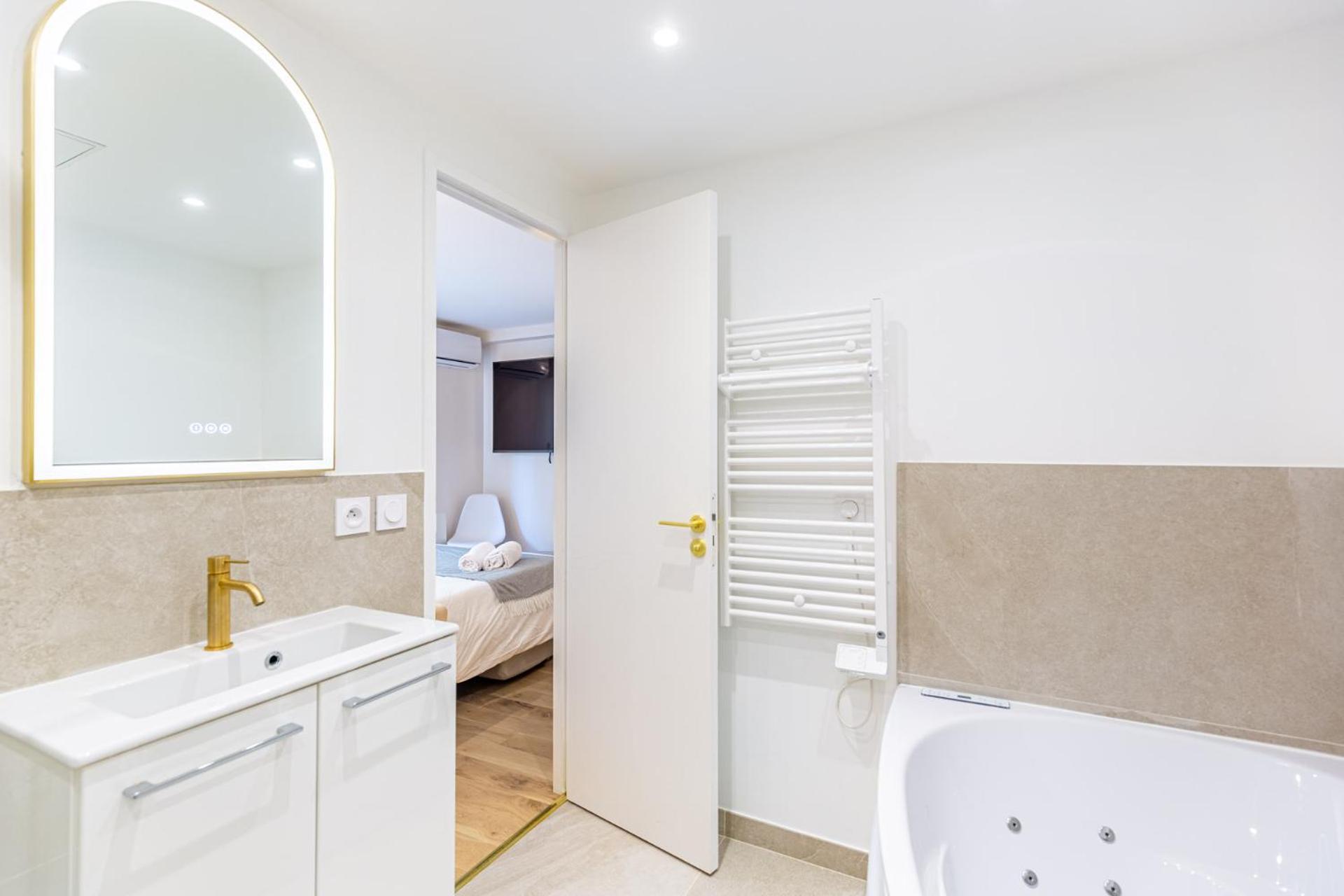 Lavie Maison Balneo Garden Flat Бордо Экстерьер фото